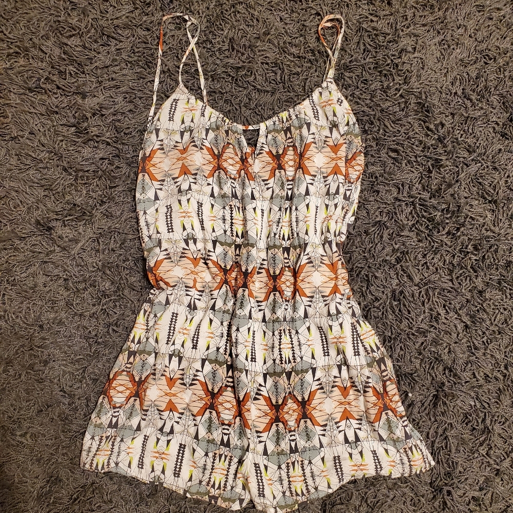Patterned romper